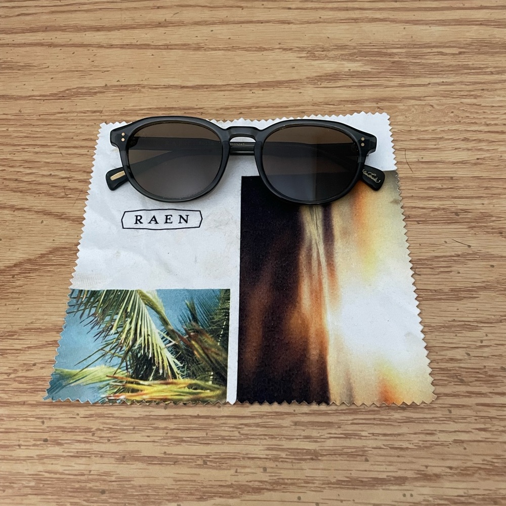 Raen Rollo polarized sunglasses. Slate grey frame